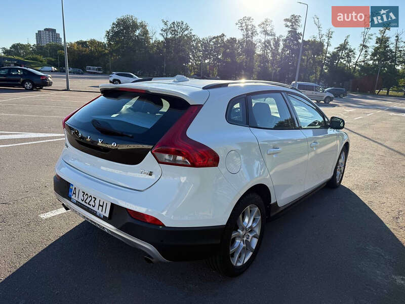 Хетчбек Volvo V40 Cross Country 2016 в Василькові фото 16 Хетчбек Volvo V40 Cross Country 2016 в Василькові