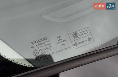 Хэтчбек Volvo V40 Cross Country 2014 в 