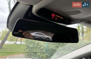 Хэтчбек Volvo V40 Cross Country 2012 в 