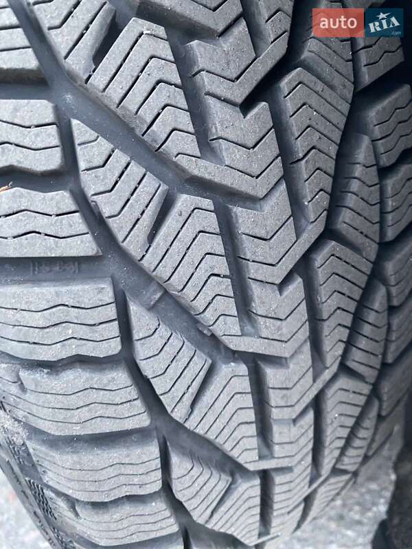 Хетчбек Volvo V40 Cross Country 2019 в Києві фото 25 Хетчбек Volvo V40 Cross Country 2019 в Києві