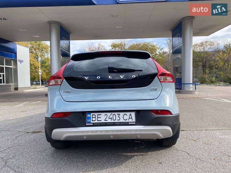 Хэтчбек Volvo V40 Cross Country 2017 в Николаеве фото 15 Хэтчбек Volvo V40 Cross Country 2017 в Николаеве