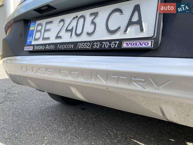 Хэтчбек Volvo V40 Cross Country 2017 в Николаеве фото 60 Хэтчбек Volvo V40 Cross Country 2017 в Николаеве