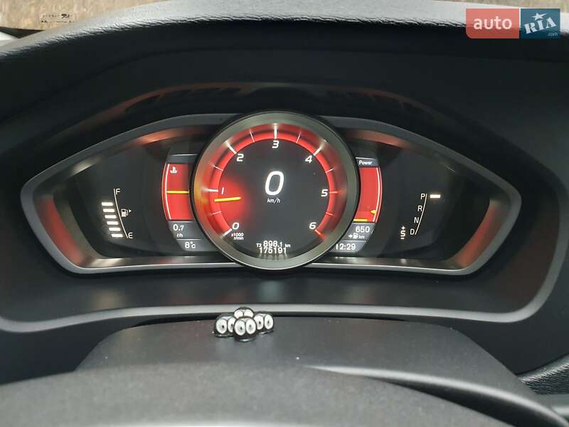 Хэтчбек Volvo V40 Cross Country 2014 в Киеве