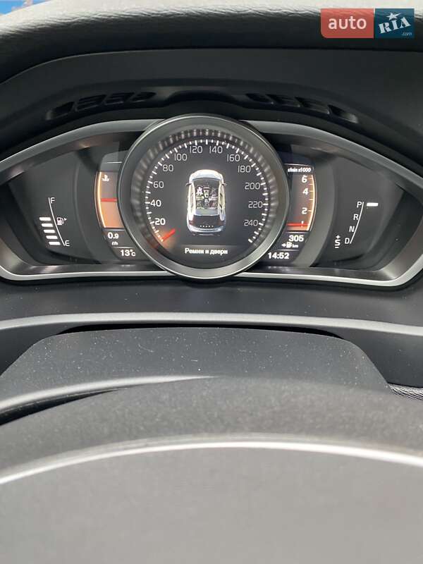 Хетчбек Volvo V40 Cross Country 2019 в Києві