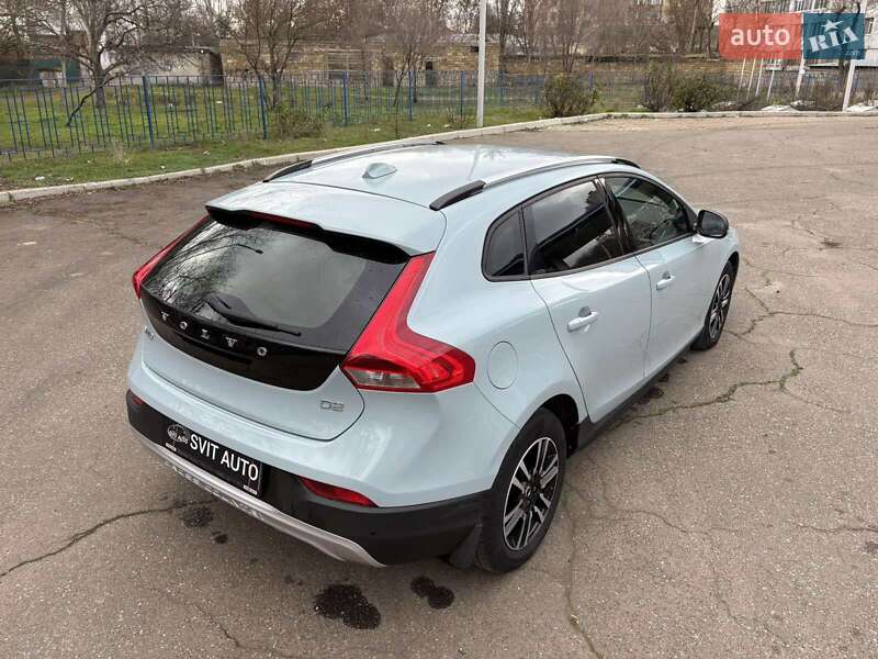 Хетчбек Volvo V40 Cross Country 2017 в Миколаєві