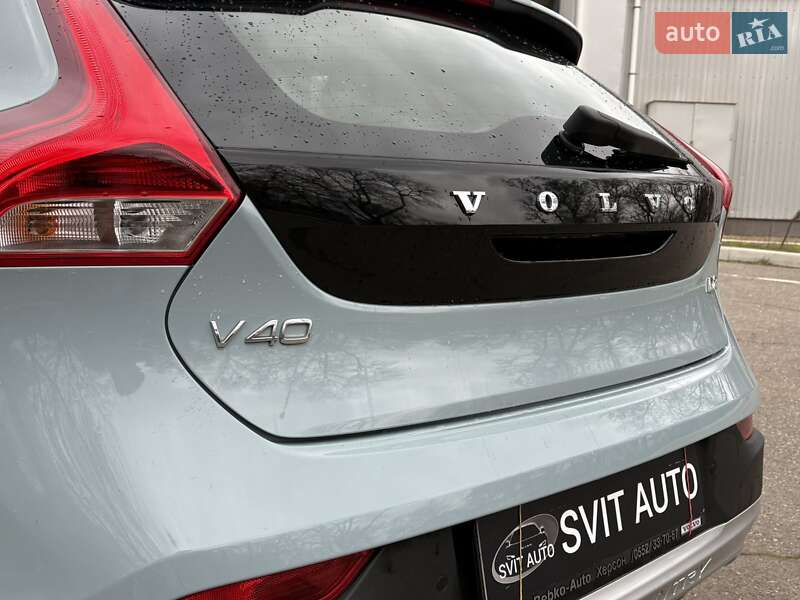 Хетчбек Volvo V40 Cross Country 2017 в Миколаєві