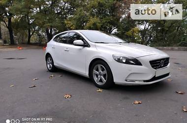 Універсал Volvo V40 2013 в Одесі