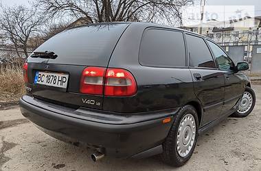 Универсал Volvo V40 1997 в Львове