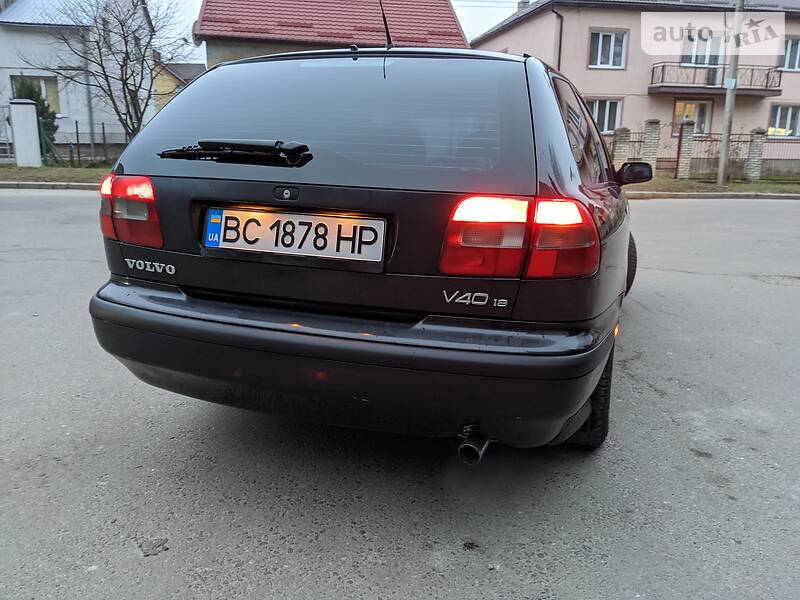 Універсал Volvo V40 1997 в Львові