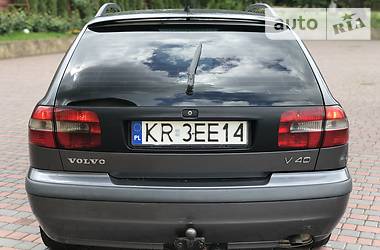 Универсал Volvo V40 2001 в Староконстантинове