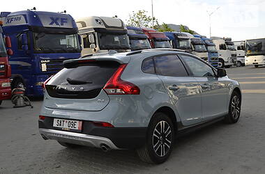 Универсал Volvo V40 2018 в Хусте