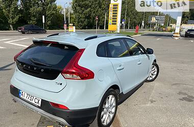 Хетчбек Volvo V40 2016 в Києві