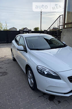 Хэтчбек Volvo V40 2013 в Староконстантинове