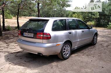 Универсал Volvo V40 2004 в Коростышеве