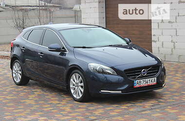 Volvo V40 2015