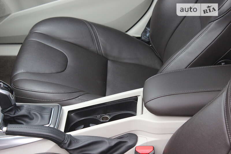 Хетчбек Volvo V40 2015 в Дніпрі фото 29 Хетчбек Volvo V40 2015 в Дніпрі