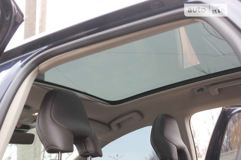 Хетчбек Volvo V40 2015 в Дніпрі фото 34 Хетчбек Volvo V40 2015 в Дніпрі