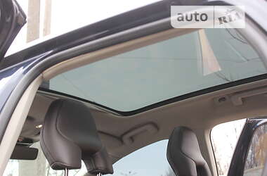 Хэтчбек Volvo V40 2015 в 