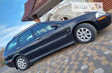 Универсал Volvo V40 2002 в Черновцах