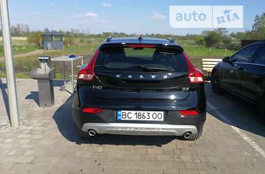 Хэтчбек Volvo V40 2019 в Львове