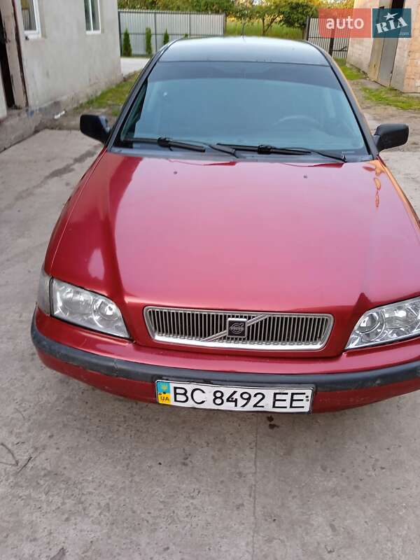 Универсал Volvo V40 1996 в Львове