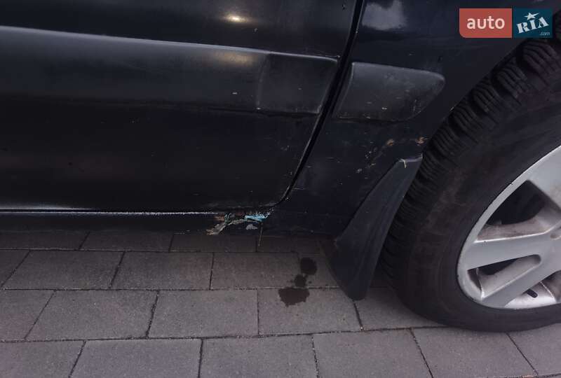 Универсал Volvo V40 1998 в Одессе