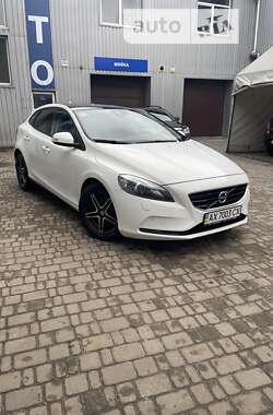 Хетчбек Volvo V40 2012 в Полтаві