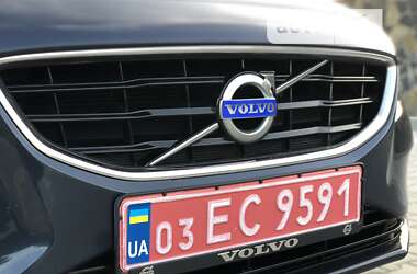 Хэтчбек Volvo V40 2013 в Луцке