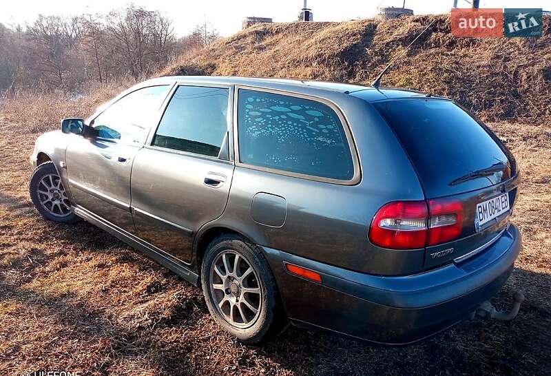 Универсал Volvo V40 2002 в Сумах