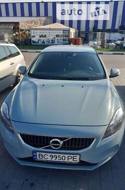 Хетчбек Volvo V40 2016 в Стрию