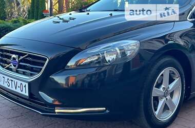 Хетчбек Volvo V40 2013 в Стрию