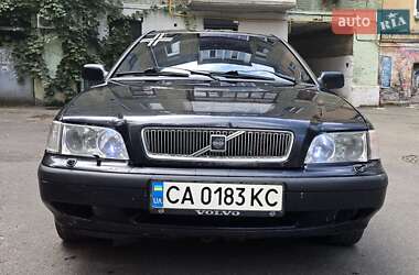 Универсал Volvo V40 1997 в Киеве