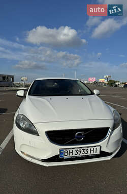 Volvo V40 2013