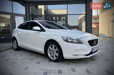 Volvo V40 2013