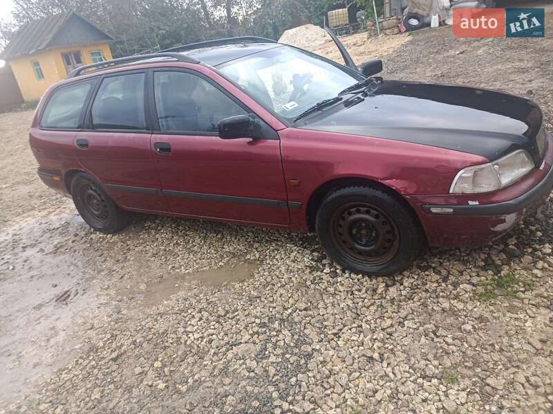 Универсал Volvo V40 1997 в Дунаевцах
