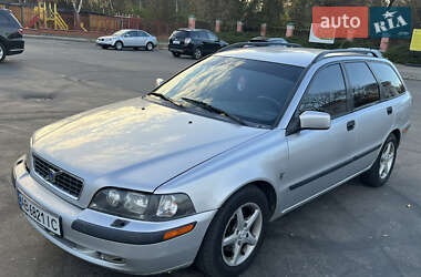 volvo v40 2003 в Біла Церква від професійного продавця Тарас