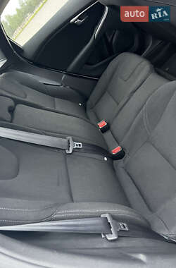 Хэтчбек Volvo V40 2014 в 