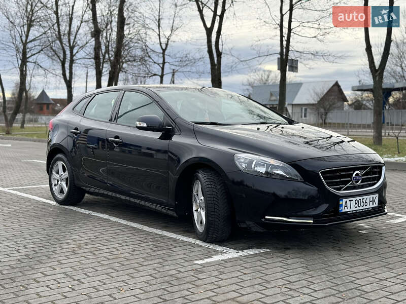 Хэтчбек Volvo V40 2013 в Коломые