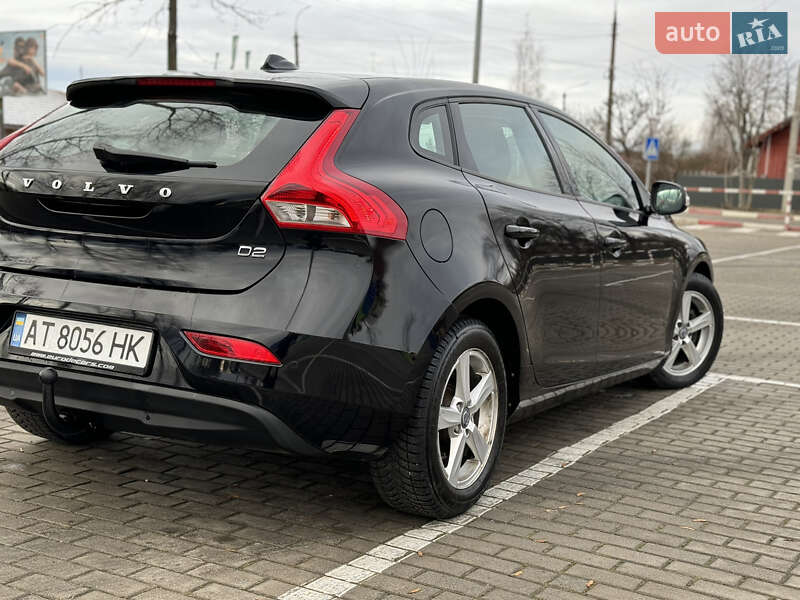 Хэтчбек Volvo V40 2013 в Коломые