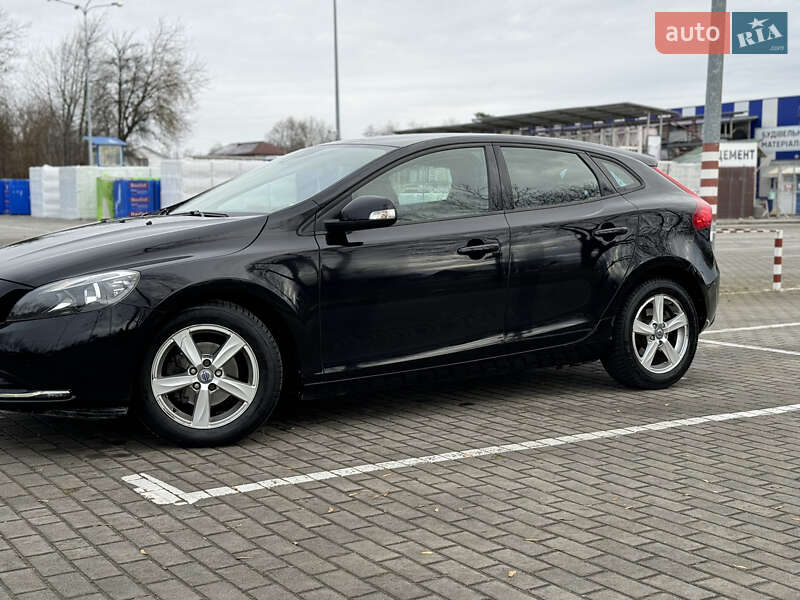 Хэтчбек Volvo V40 2013 в Коломые