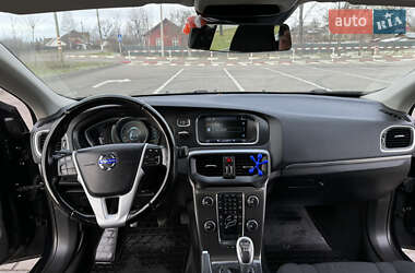 Хэтчбек Volvo V40 2013 в 