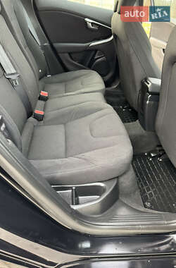 Хэтчбек Volvo V40 2013 в 