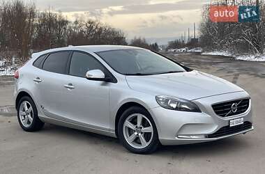 Хетчбек Volvo V40 2012 в Трускавці