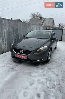 Volvo V40 2013