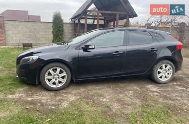 Хетчбек Volvo V40 2013 в Сарнах