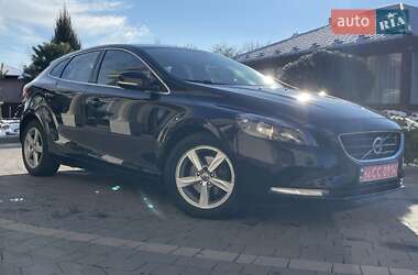 Хэтчбек Volvo V40 2014 в Стрые