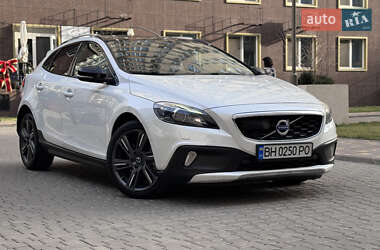 Volvo V40 2016