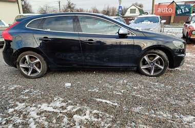 Хэтчбек Volvo V40 2013 в Борисполе