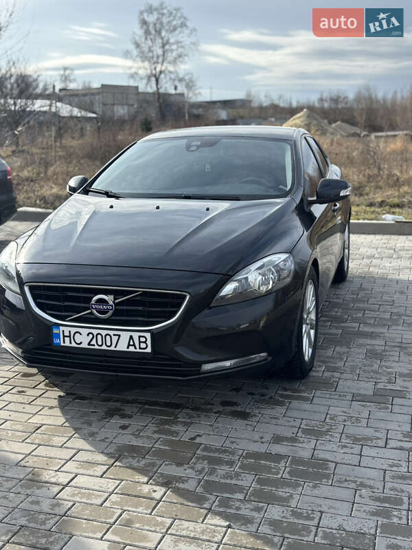 Хэтчбек Volvo V40 2013 в Сокале