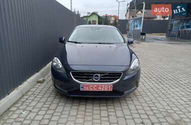 Хетчбек Volvo V40 2013 в Львові